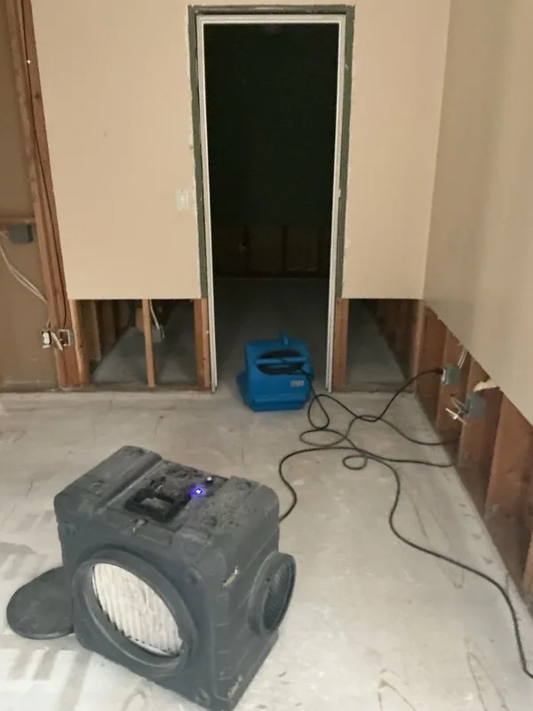 Water damage air mover drying